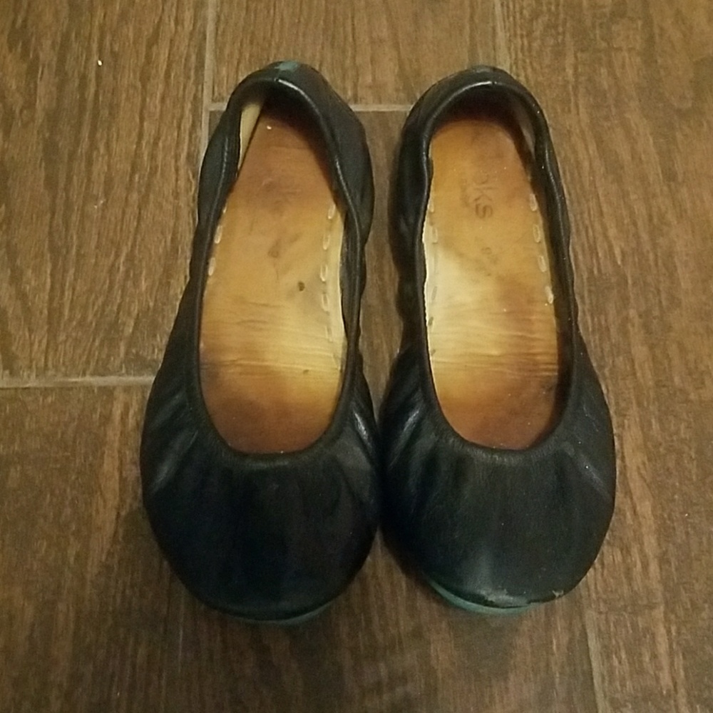 Black tieks size 9